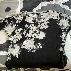 Light weight short sleeve sweater